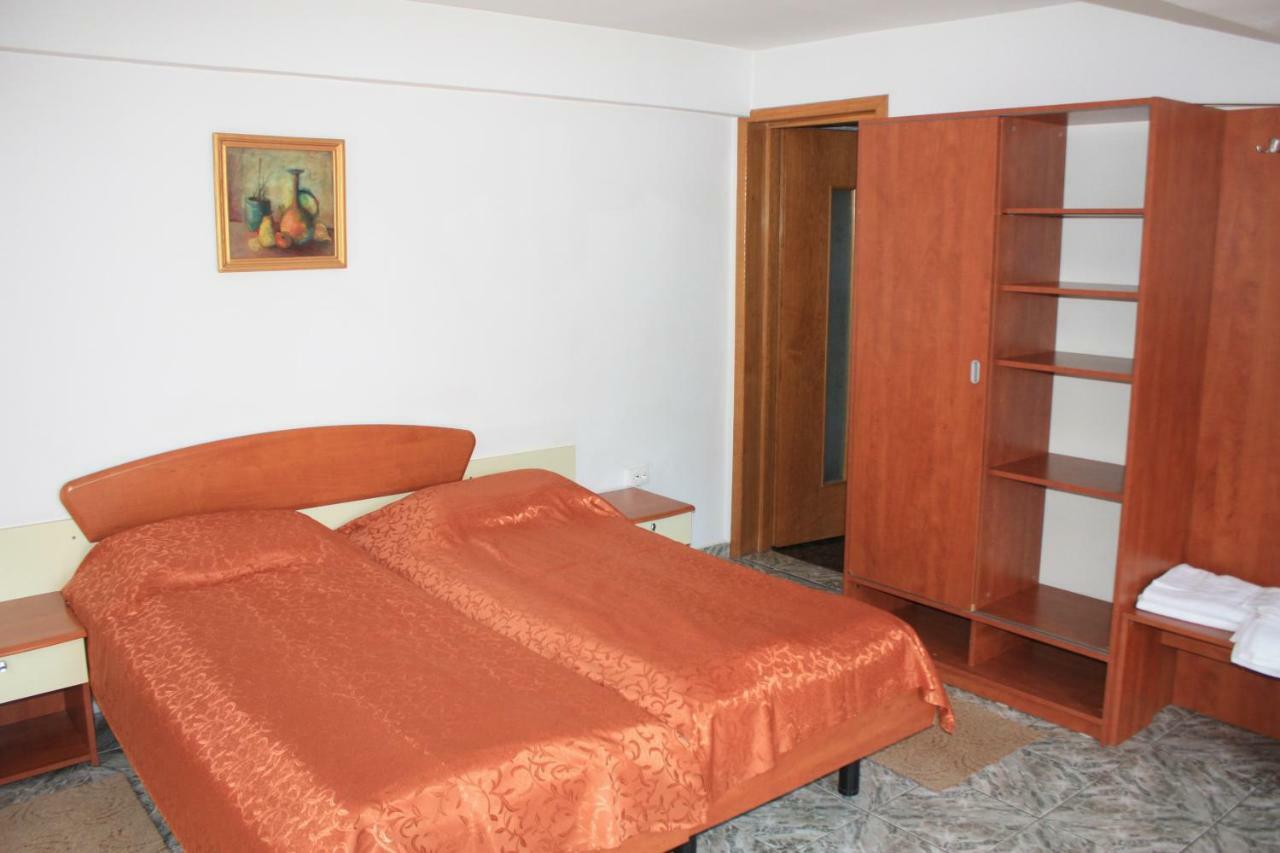 Vila Mihail Hotel Buşteni Esterno foto